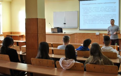 Spotkanie z uczniami LO w Chojnie – Podstawy Prawa (5)
